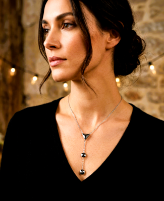 Collier Black Satellite